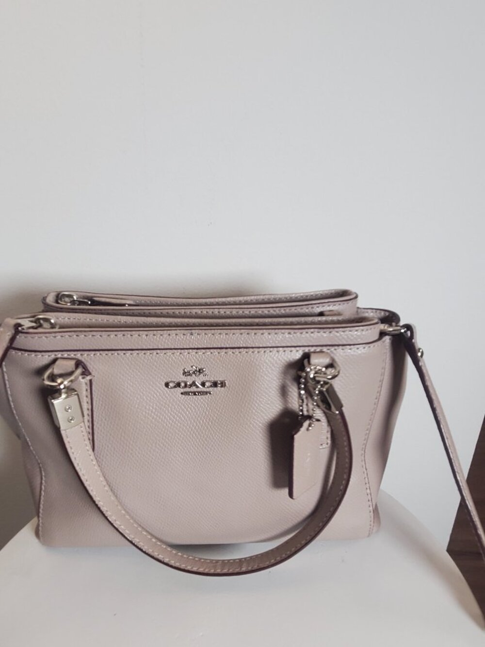 25. Coach Beige Medium Double Zip Top Satchel Top Handle Bag Detachable Strap